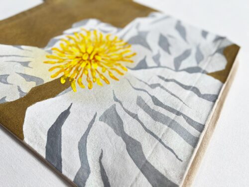 white poppy on golden background tote bag zoom in detail